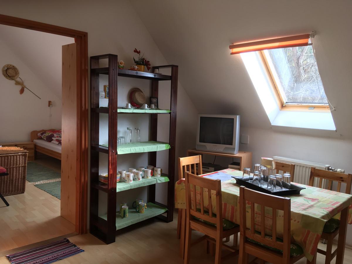 Bakonyi Apartmanhaz Eplény 外观 照片