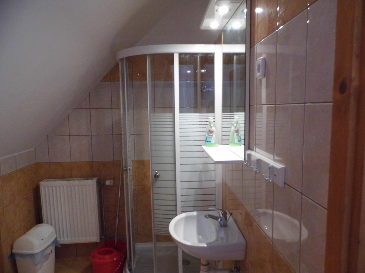 Bakonyi Apartmanhaz Eplény 外观 照片